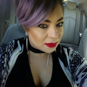 Meet your Posher, Karla